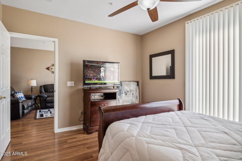 13-web-or-mls-6535-e-superstition-spring