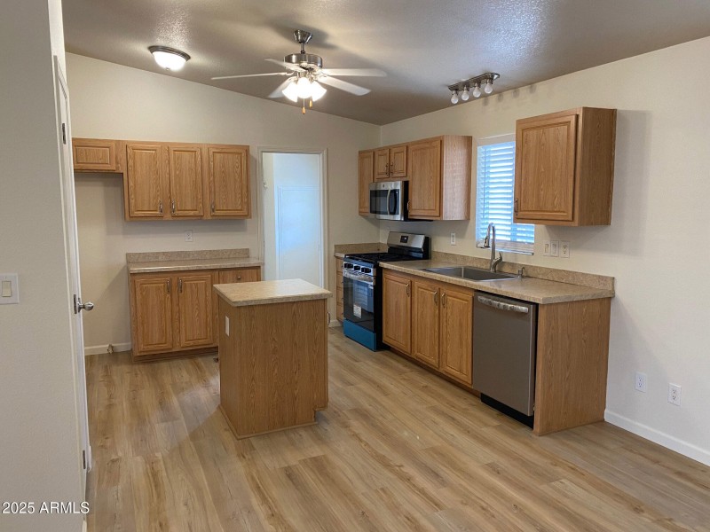 06 kitchen