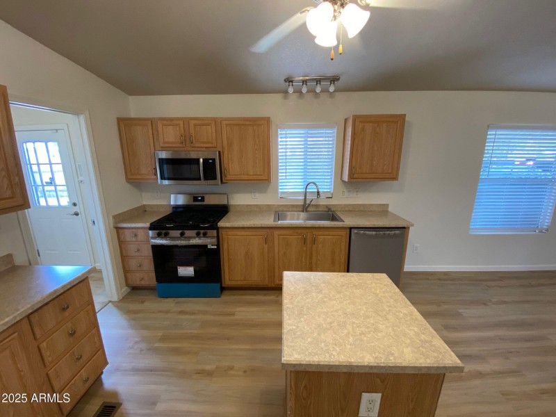 07 kitchen