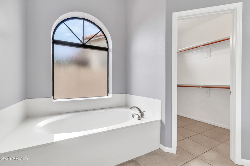 205 E Stacey Ln-18