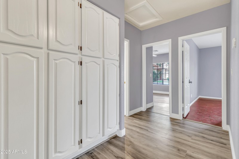 205 E Stacey Ln-31