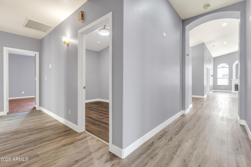 205 E Stacey Ln-36