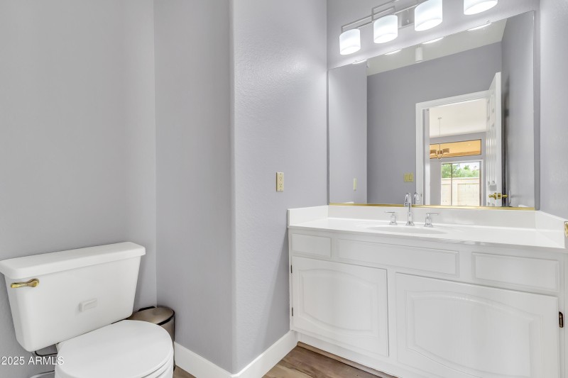 205 E Stacey Ln-40