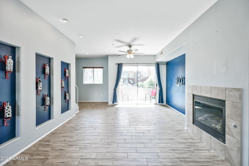 9-6745N93A1158-ocupix