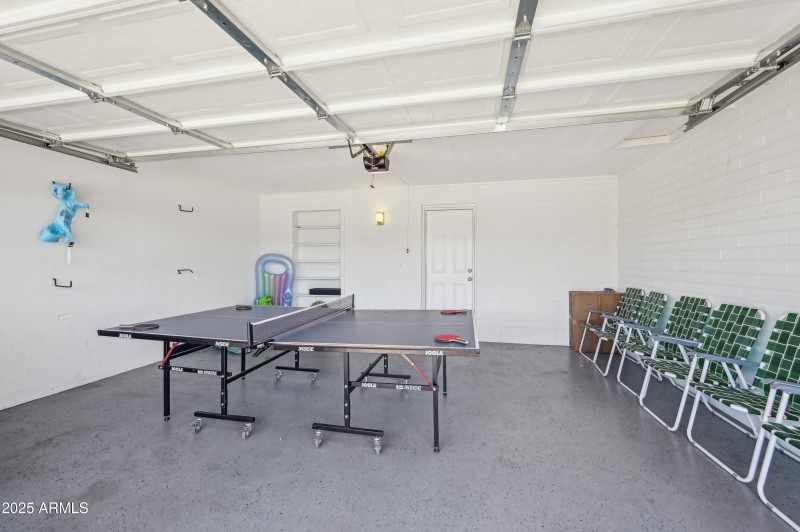 2-Car Garage