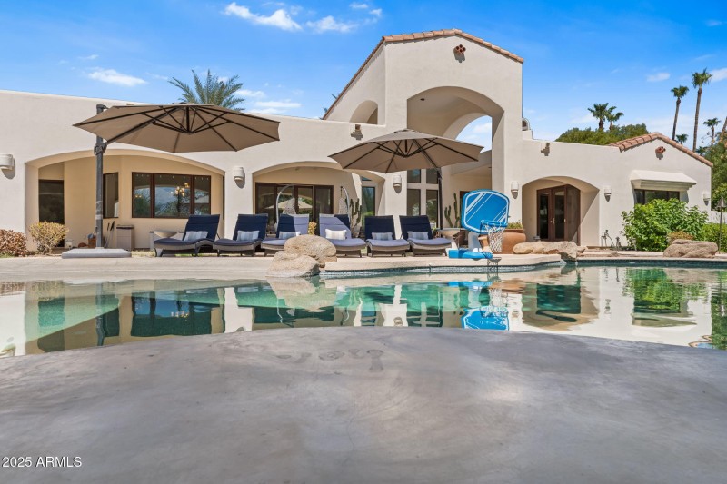 Patio/Pool