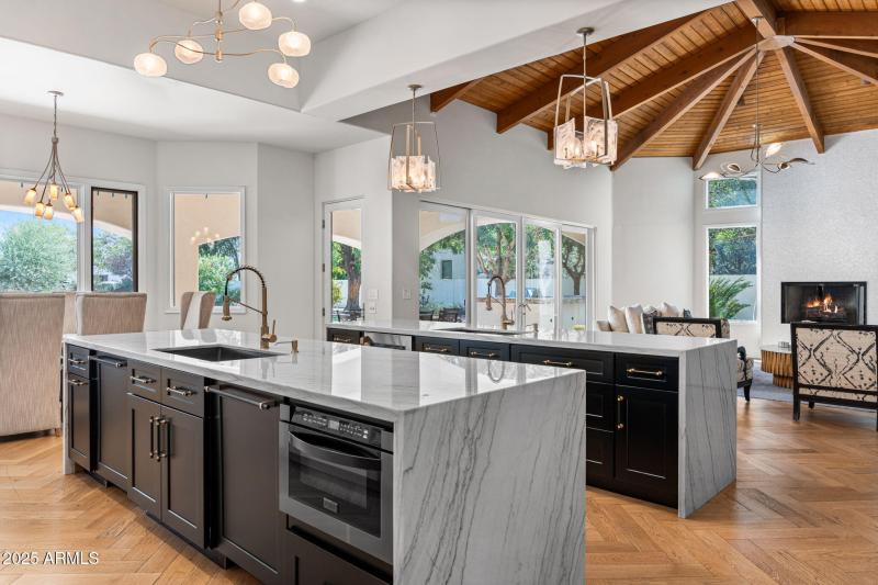 Kitchen nook/Family