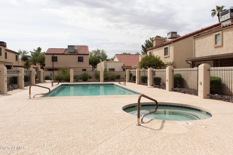 community pool & spa