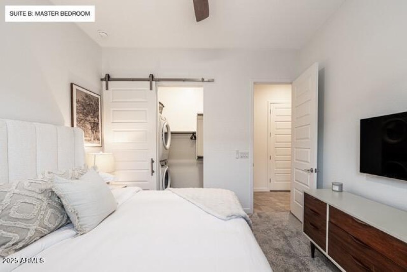 SUITE B_ MASTER BEDROOM 2