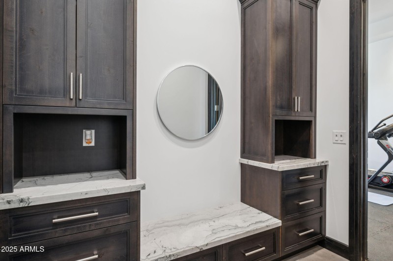 56-web-or-mls-3939-w-fox-rd