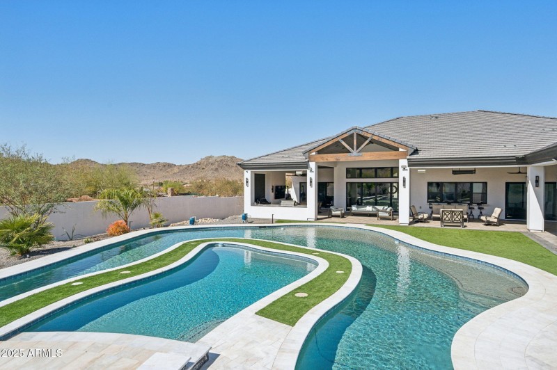 70-web-or-mls-3939-w-fox-rd