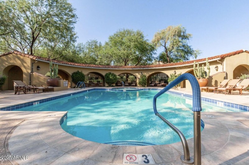 Community pool