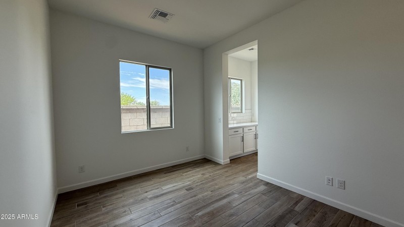 013 - Dining Room