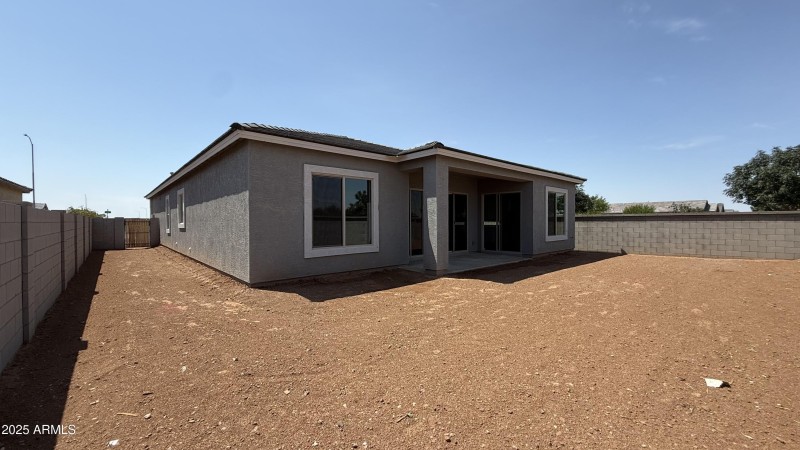 034 - Large Backyard - Corner Lot