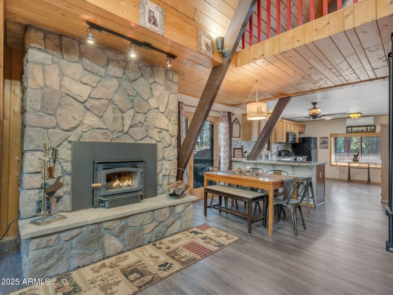 12-web-or-mls-TimberCreekImagery-30