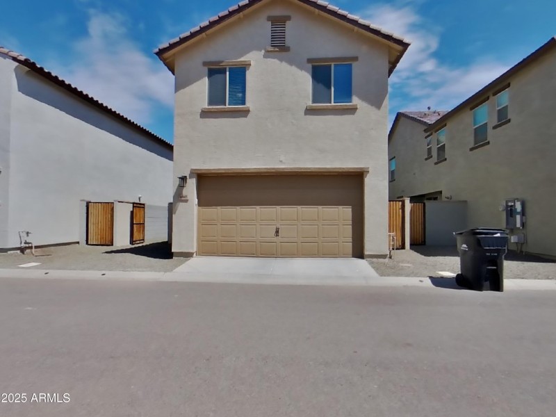 13_pc_ZBb5FJq60X_xnwlZfrZD5_center_0