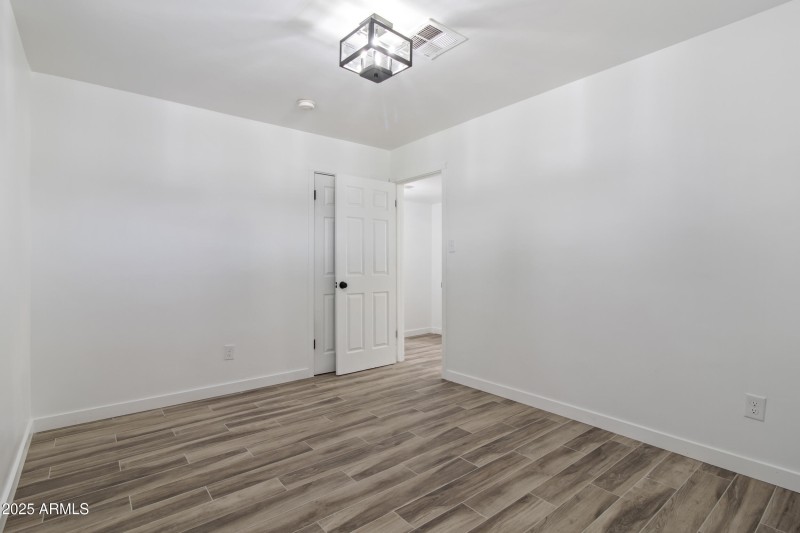 17_8815 n 30th ave phoenix az 17