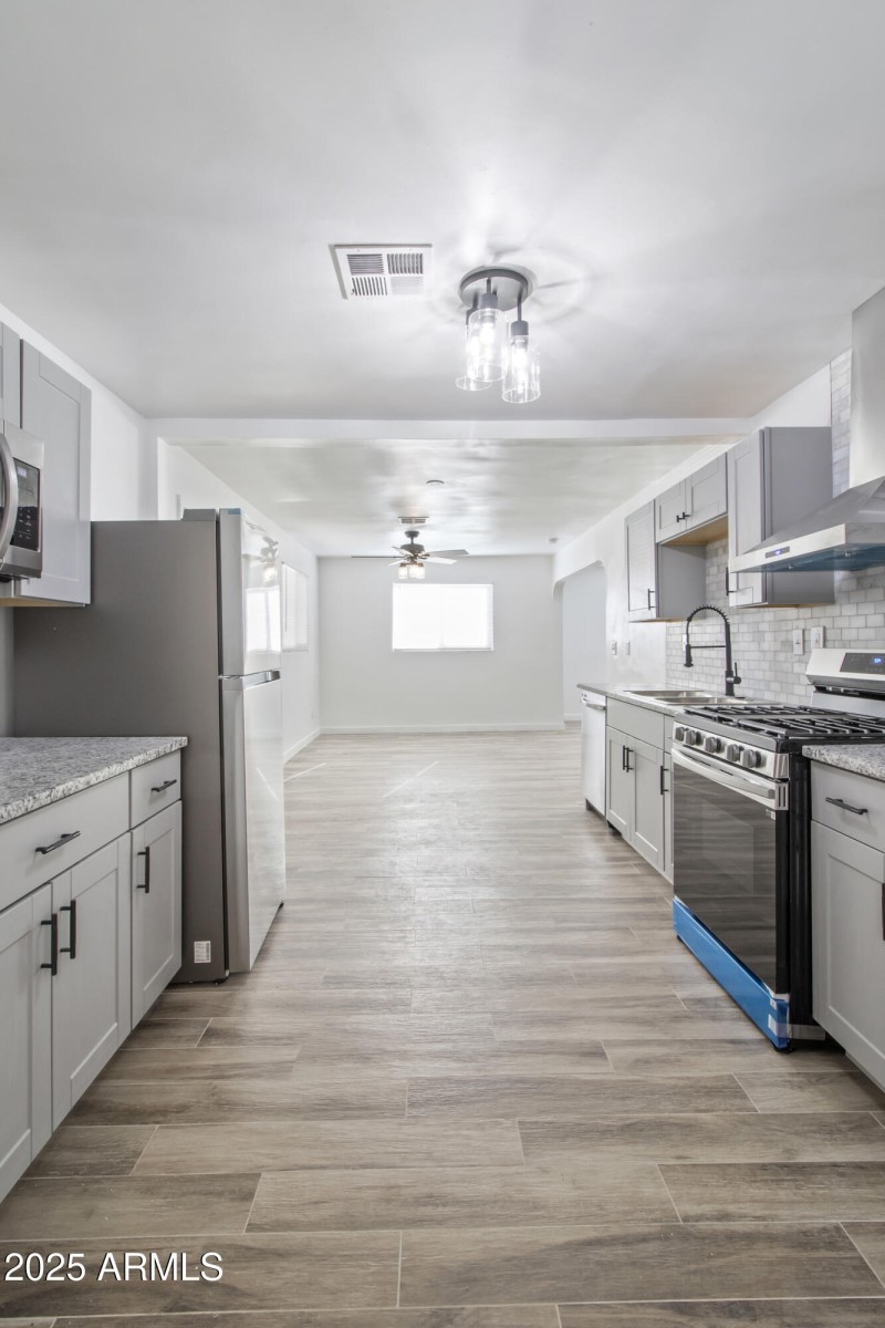 29_8815 n 30th ave phoenix az social med