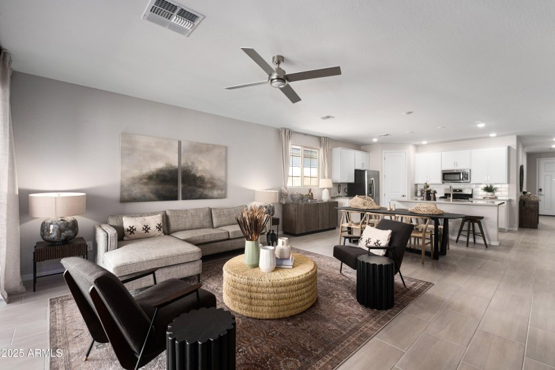 12-22808-E-Round-Up-Way-12