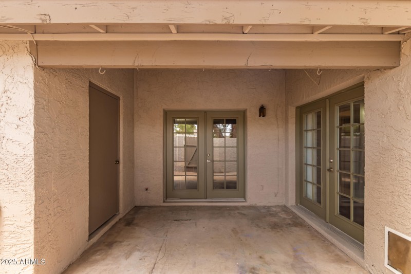 covered patio