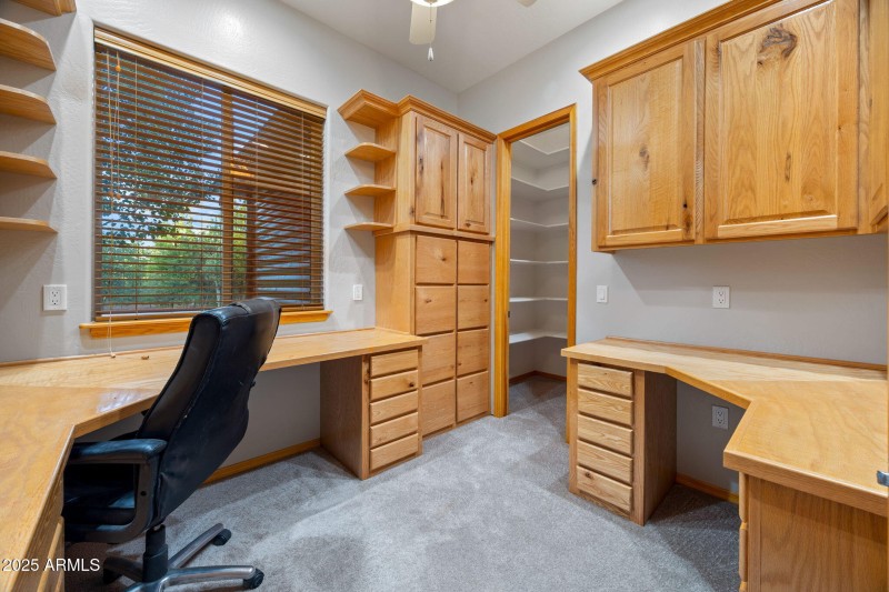 Custom Office