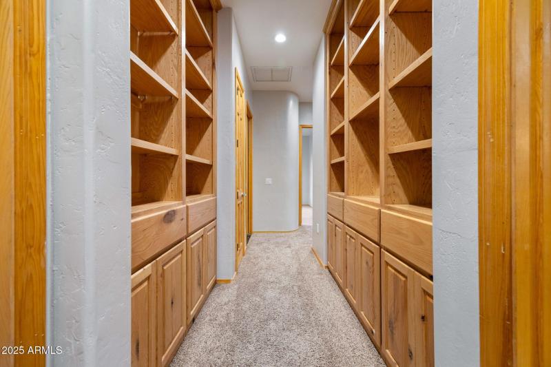 Storage-Display