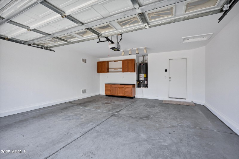 2943 E Mead Dr-29