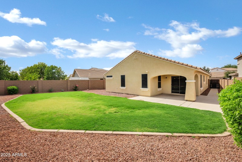 2943 E Mead Dr-30