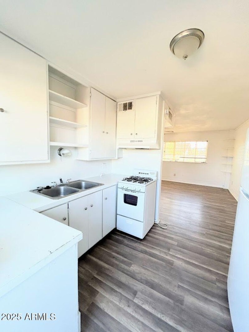 Fontana Kitchen 2