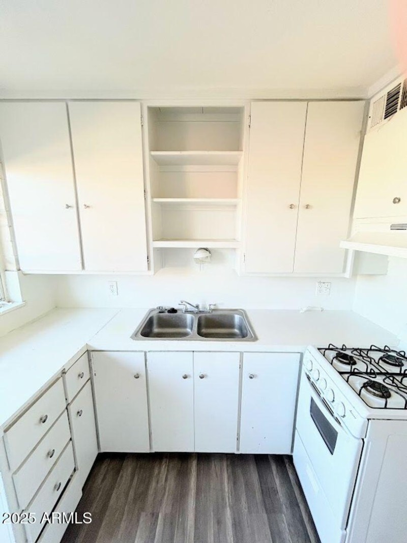 Fontana Kitchen 3