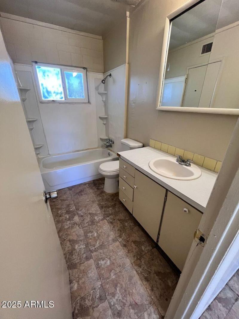 Fontana F Bath