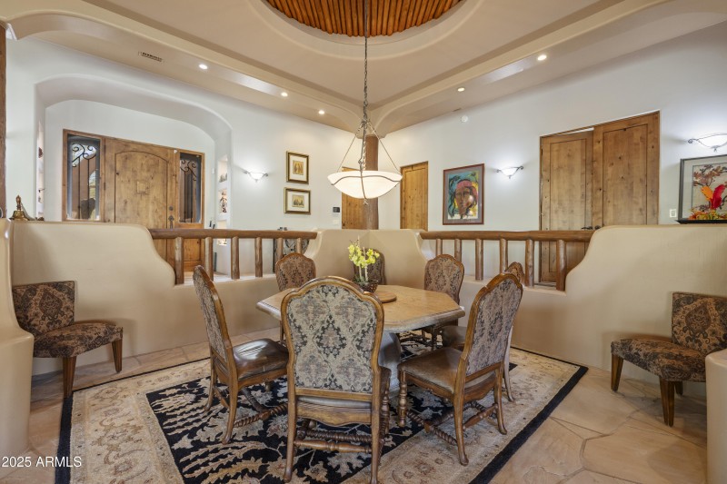 200-Dining Room