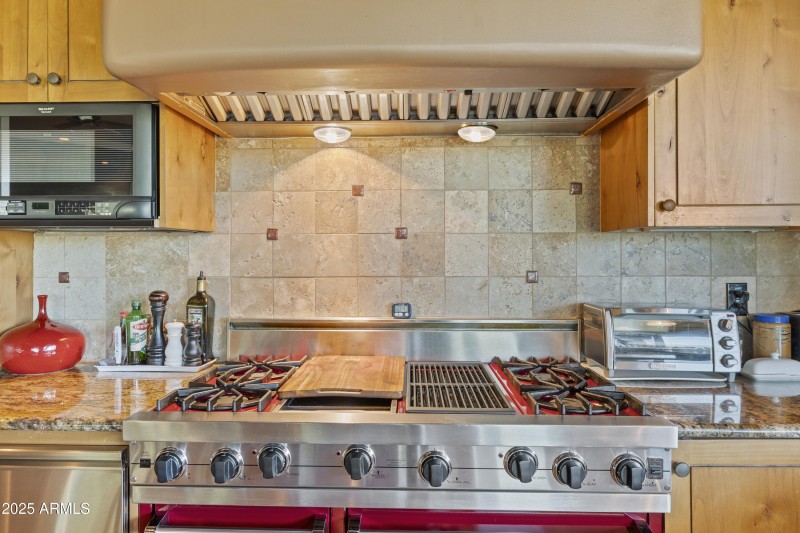 240-Kitchen
