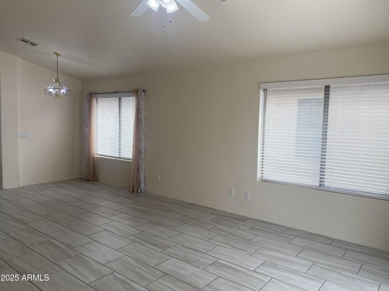 Dining & Family Rooms