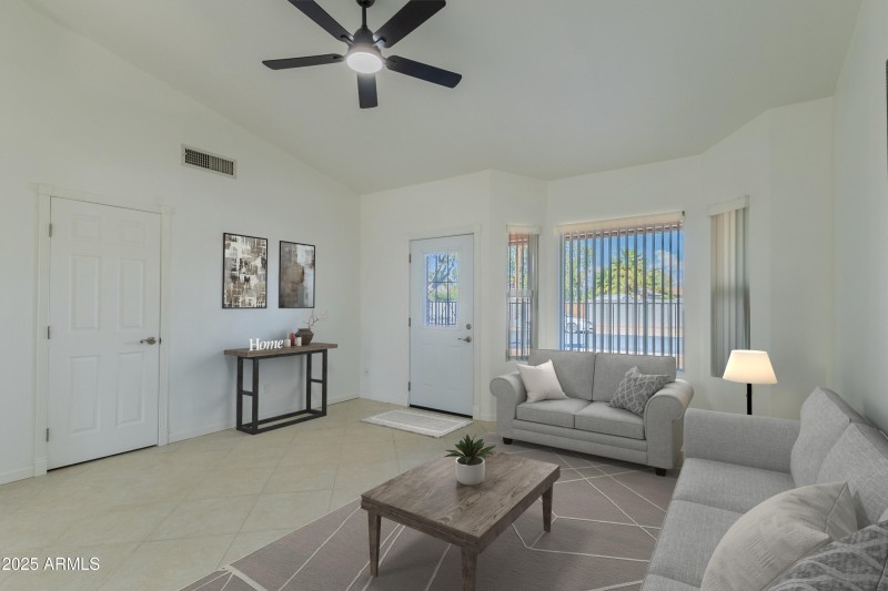 1626 N Pinnule Living Room
