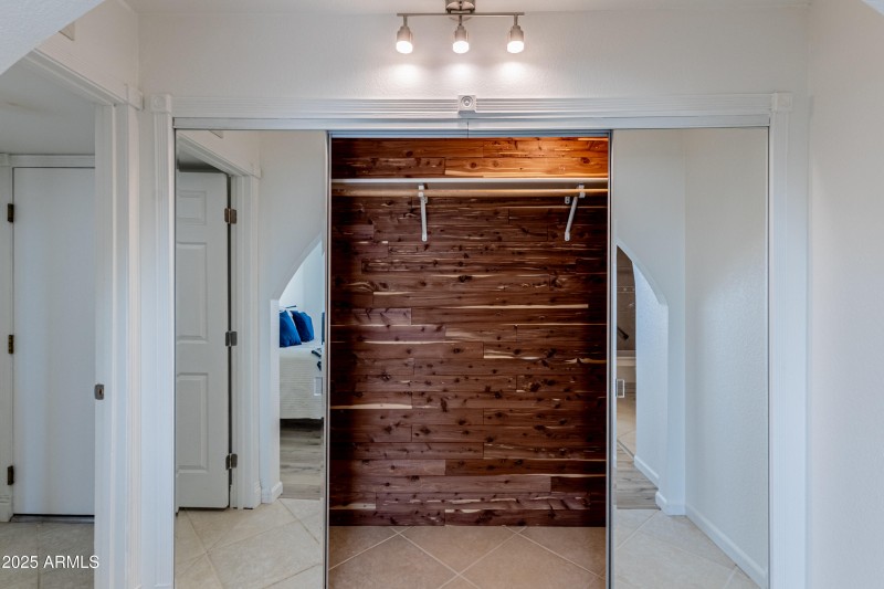 1626 N Pinnule- Primary Cedar Closet