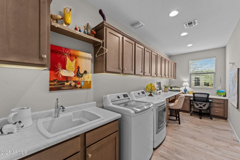 4545 Tenderfoot Way