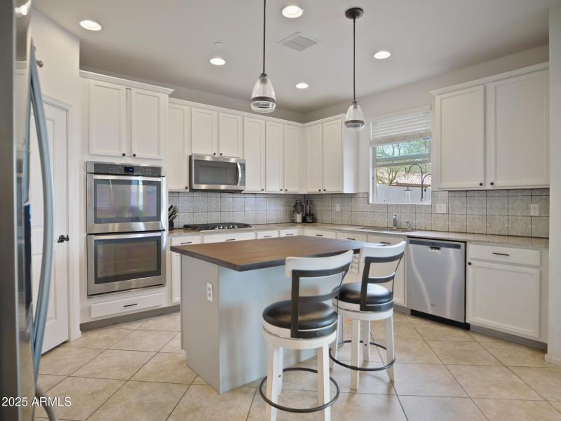 Berkeley MLS P1147538