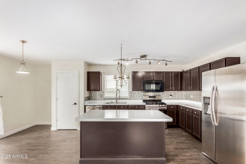 16b202ebd736d3b907a1554706e9a463