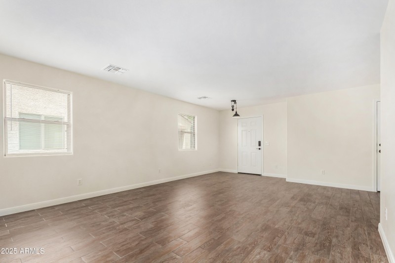 83650e9558da201f3745433d7a9b573b