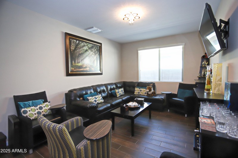 Flex room