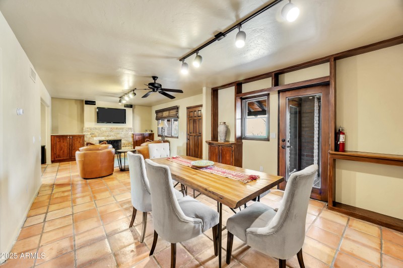 Casita Dining