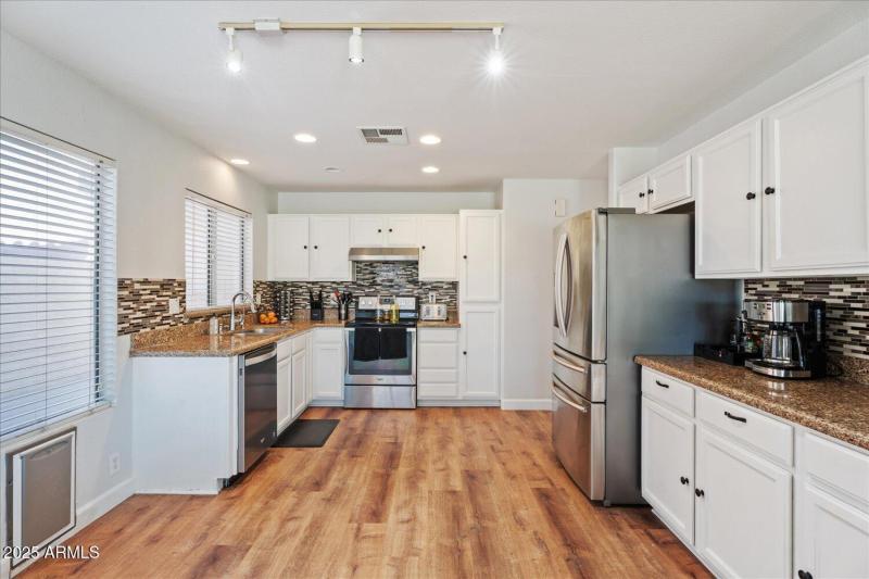 Kitchen 1
