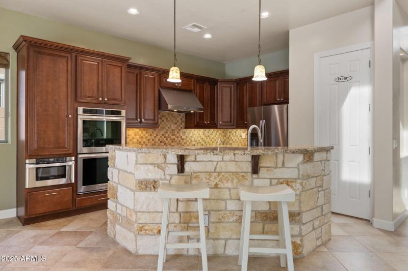 139-Kitchen