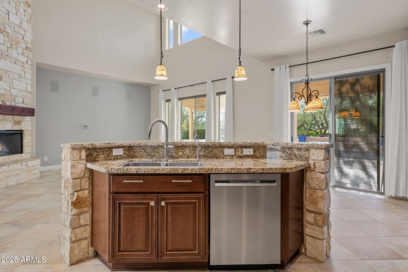 154-Kitchen