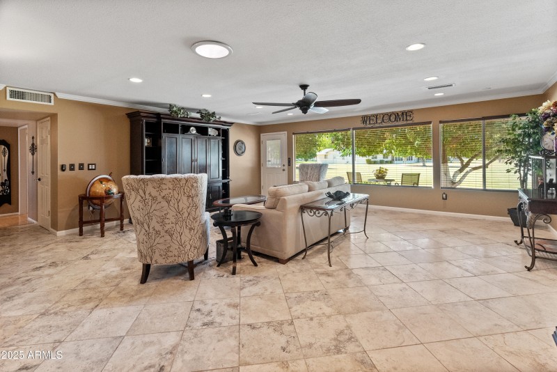 10229 W Bolivar Dr-11