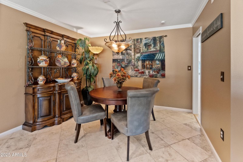 10229 W Bolivar Dr-13