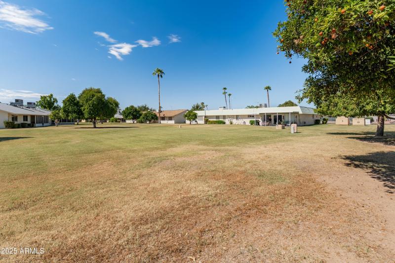 10229 W Bolivar Dr-35