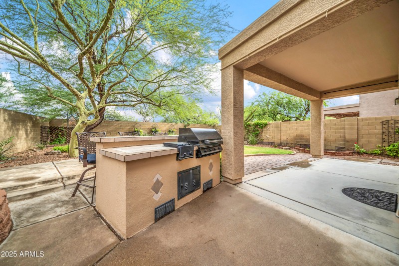 3546 W Webster Ct-49