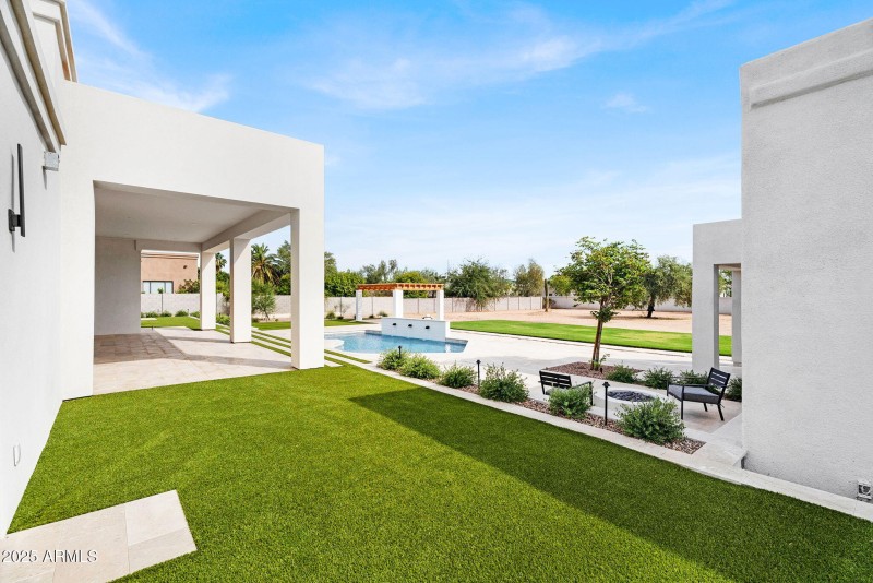 13-web-or-mls-DSC09822